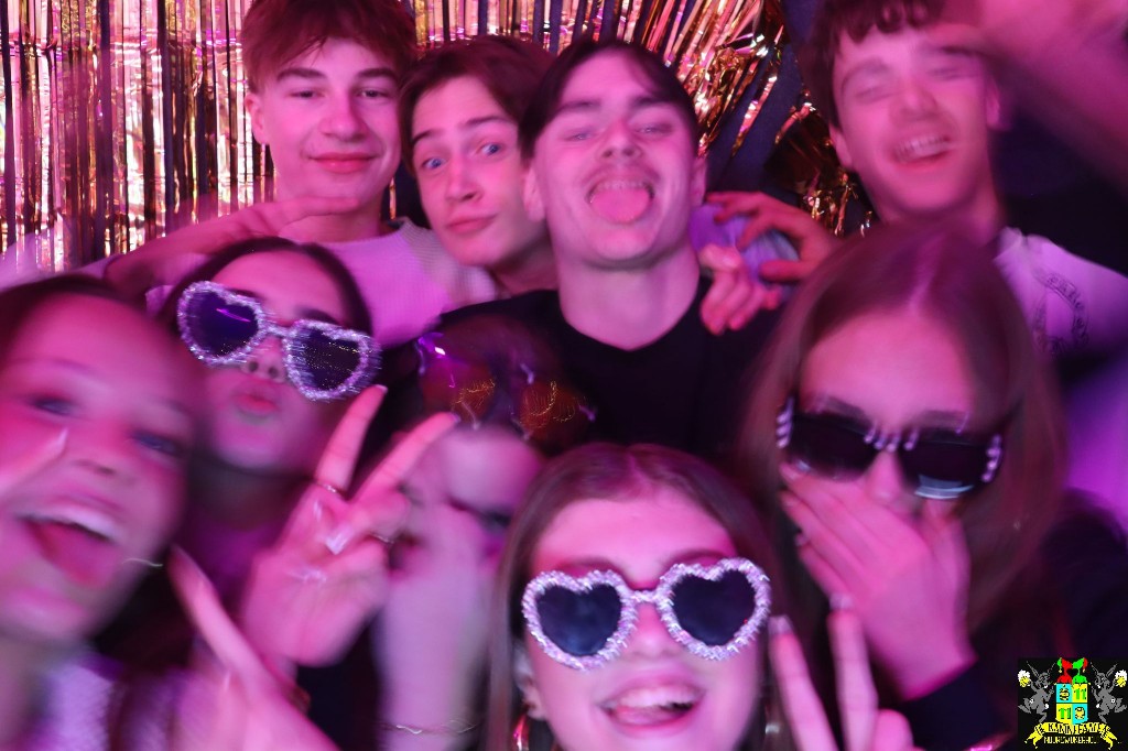 ../Images/Jeugd Opwarmbal Photobooth 208.jpg